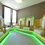 Hartweger's Hotel 4*