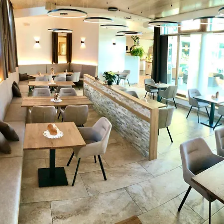 Hartweger's فندق هاوس إم إنيستال