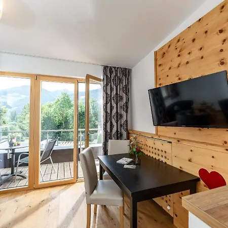 Hartweger's Hotel 4*