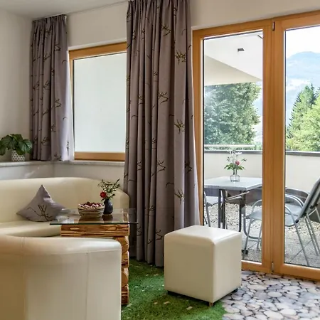 Hartweger's Hotel 4*