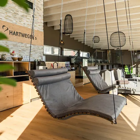 Hartweger's 4*