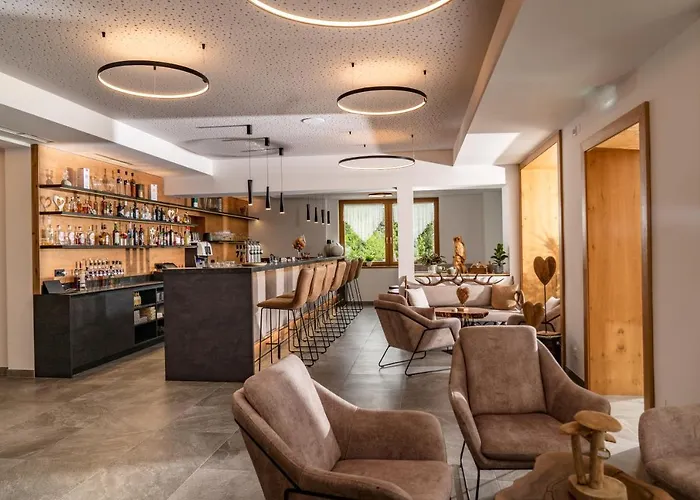 Hartweger's 4* هاوس إم إنيستال